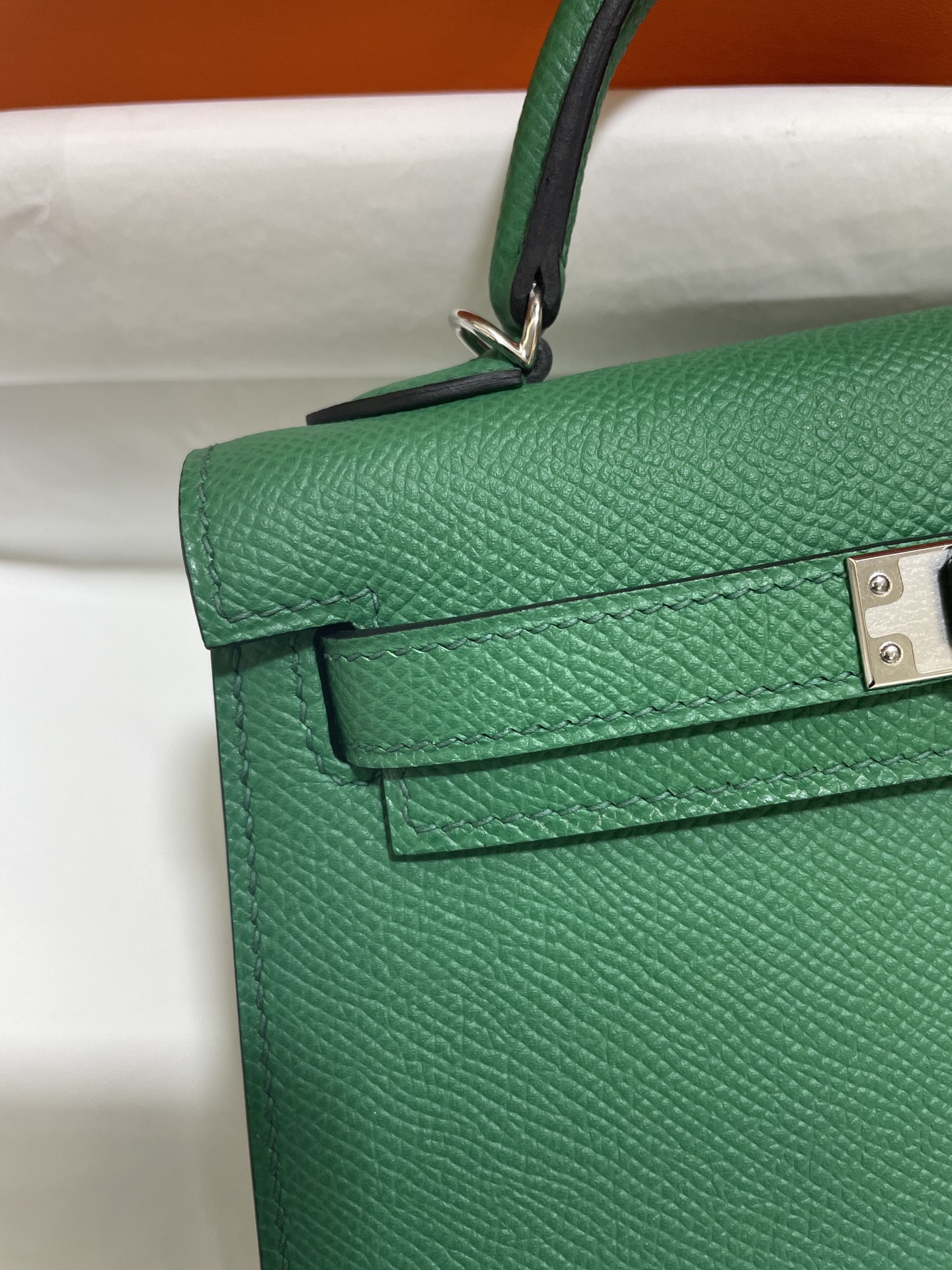 Hermès（爱马仕）Mini Kelly 迷你凯莉 Epsom 丝绒绿 银扣 19cm
