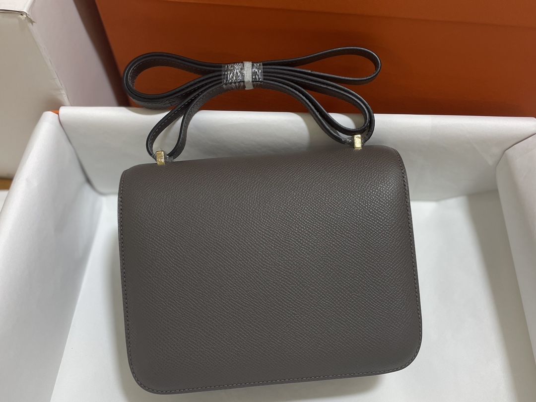 Hermès（爱马仕）Constance 康康 epsom 锡器灰 金扣 19cm