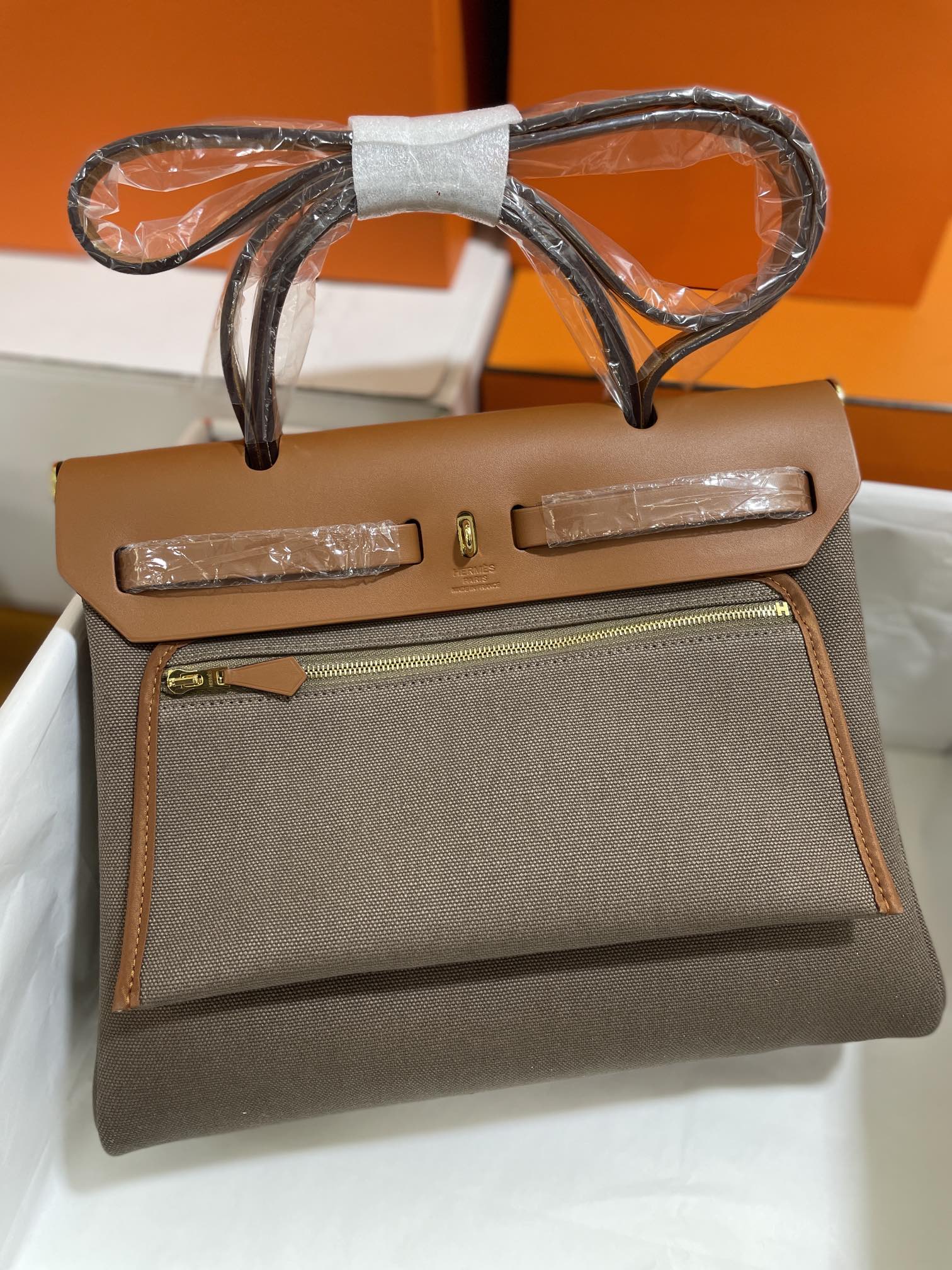 Hermès（爱马仕）Herbag Box 拼 帆布 金棕色 拼 大象灰 内缝 金扣 31cm