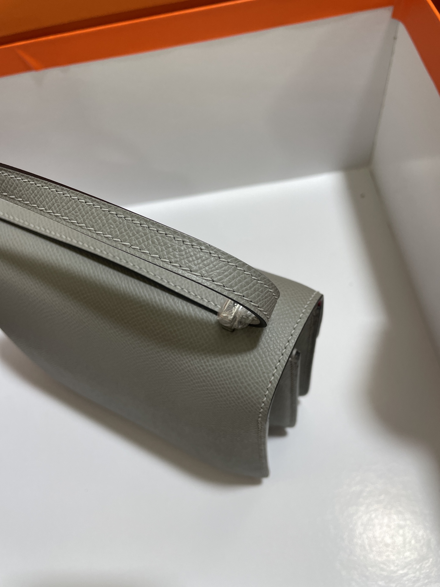 Hermès（爱马仕）Constance 空姐包 Epsom 海鸥灰 内拼 唇膏粉 银扣 19cm