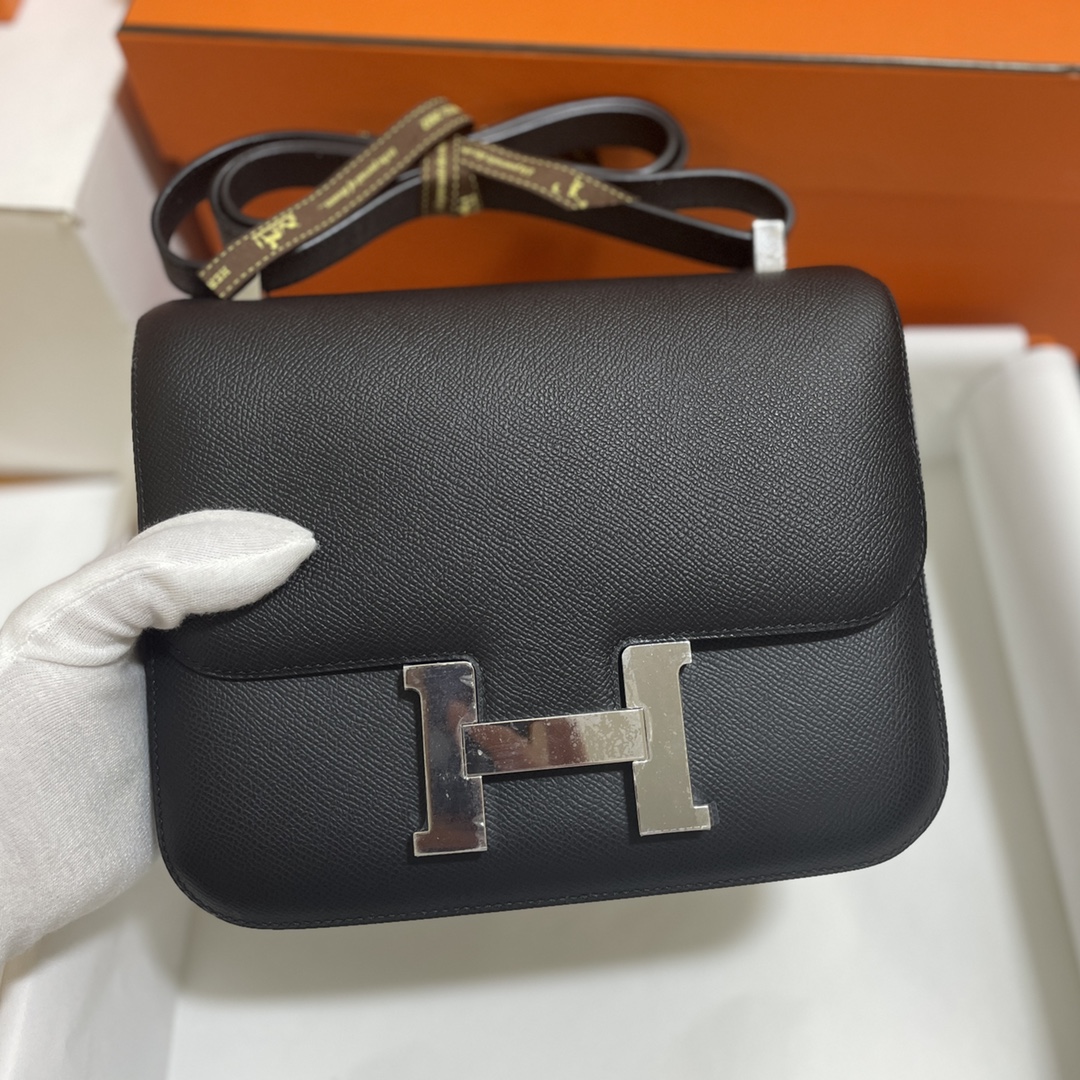 Hermès（爱马仕）Constance 康康 epsom 黑色 银扣 19cm