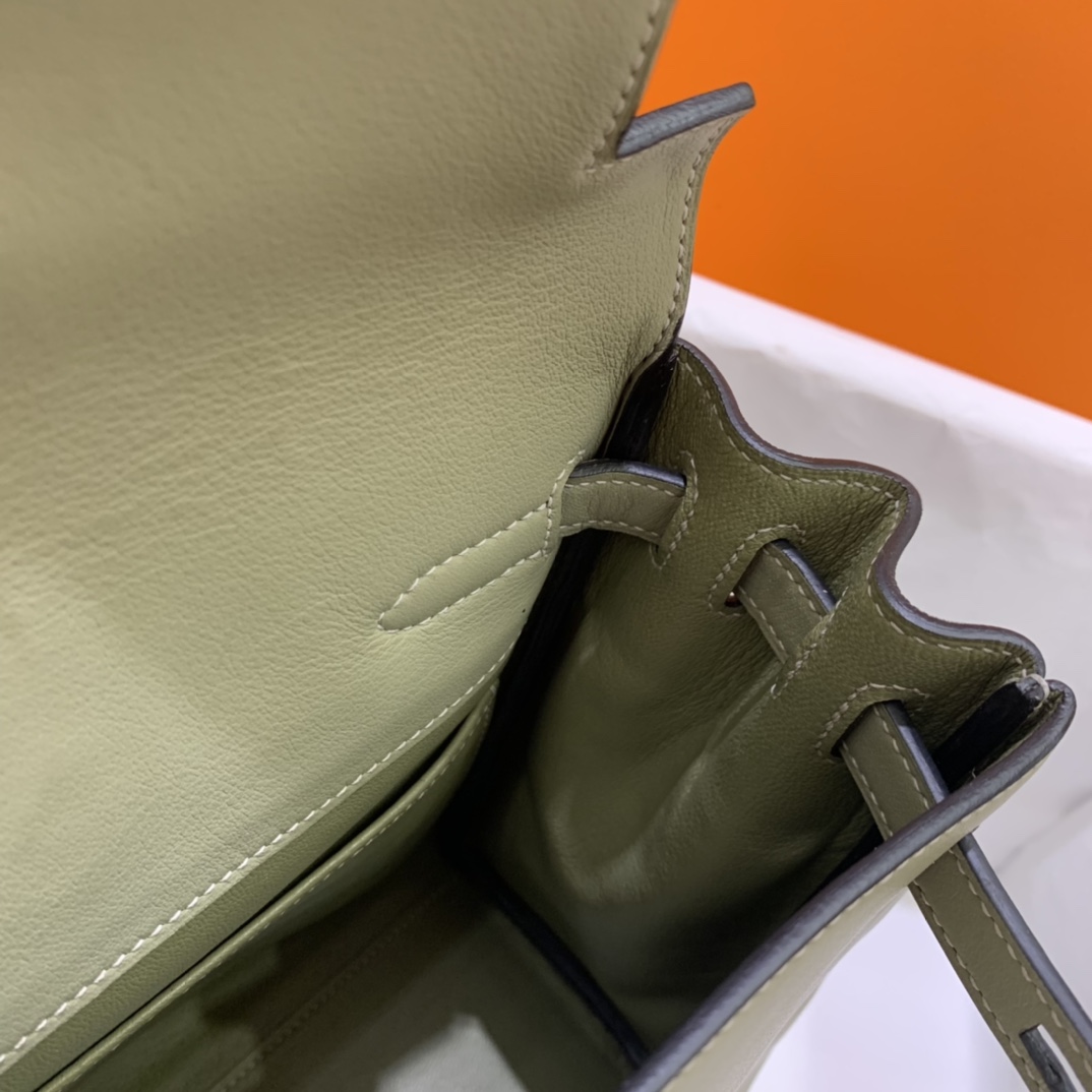 Hermès（爱马仕）Kelly ado Swift Q1 鼠尾草绿 金扣 20cm