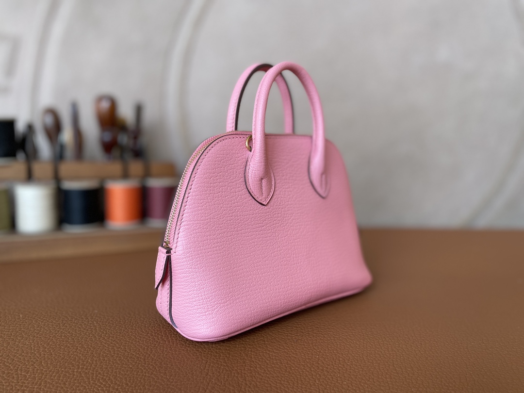 Hermès（爱马仕）Mini Bolide Chevre 山羊皮 3Q 新樱花粉 金扣 19cm