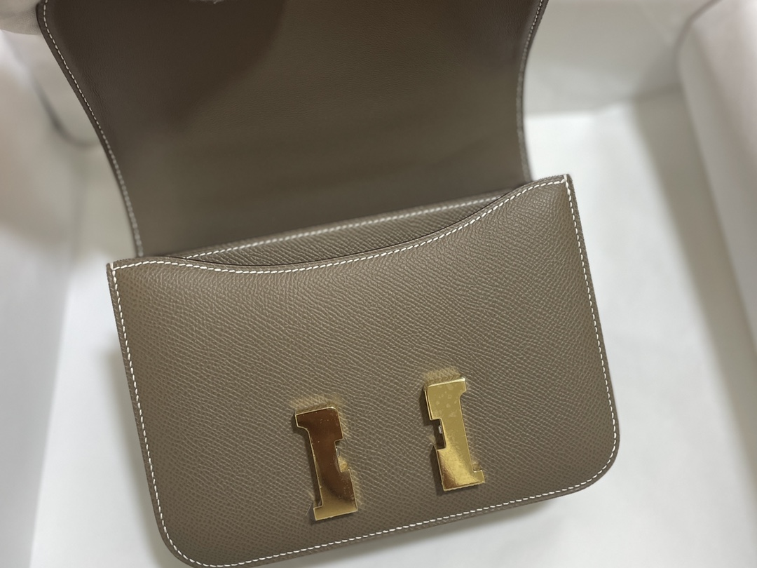 Hermès（爱马仕）Constance 康康 epsom 大象灰 金扣 19cm