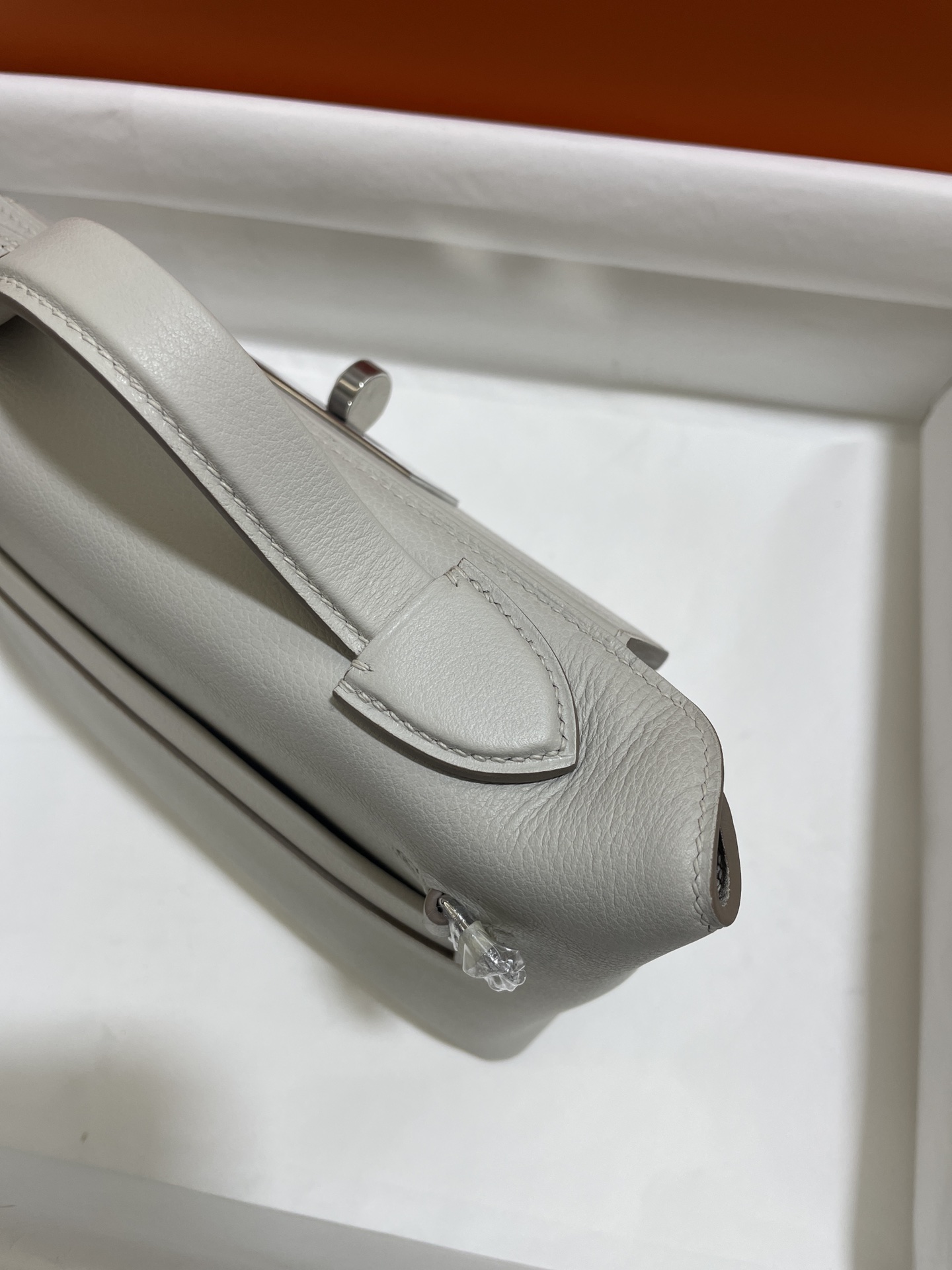 Hermès（爱马仕）Mini 2424 evercolor 拼 swift 珍珠灰 银扣 21cm