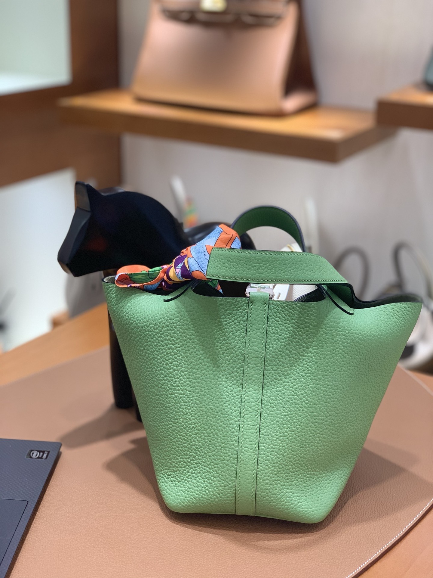 Hermès（爱马仕）Picotin 菜篮子 TC 3i 牛油果绿 银扣 18cm