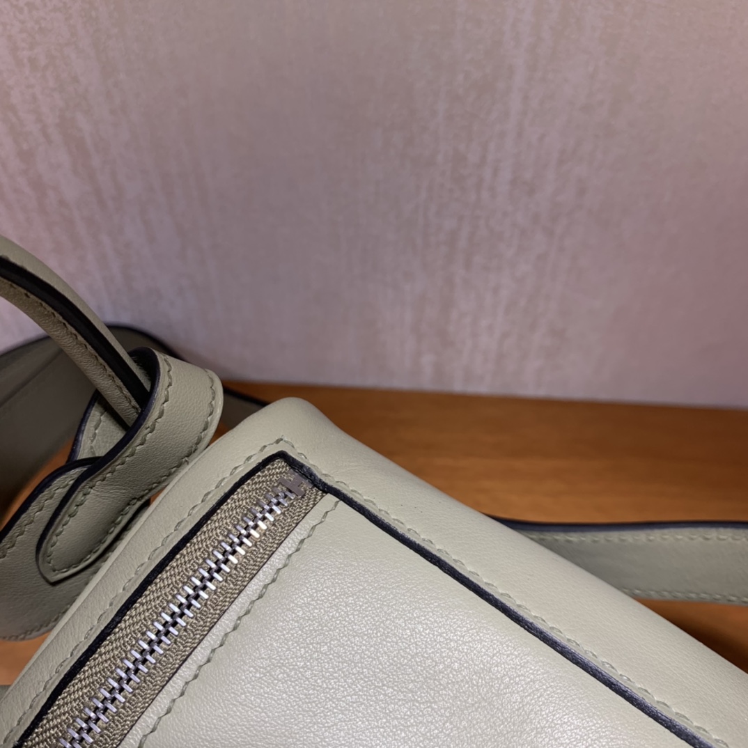 Hermès（爱马仕）Mini Lindy TC 奶油白 银扣 20cm