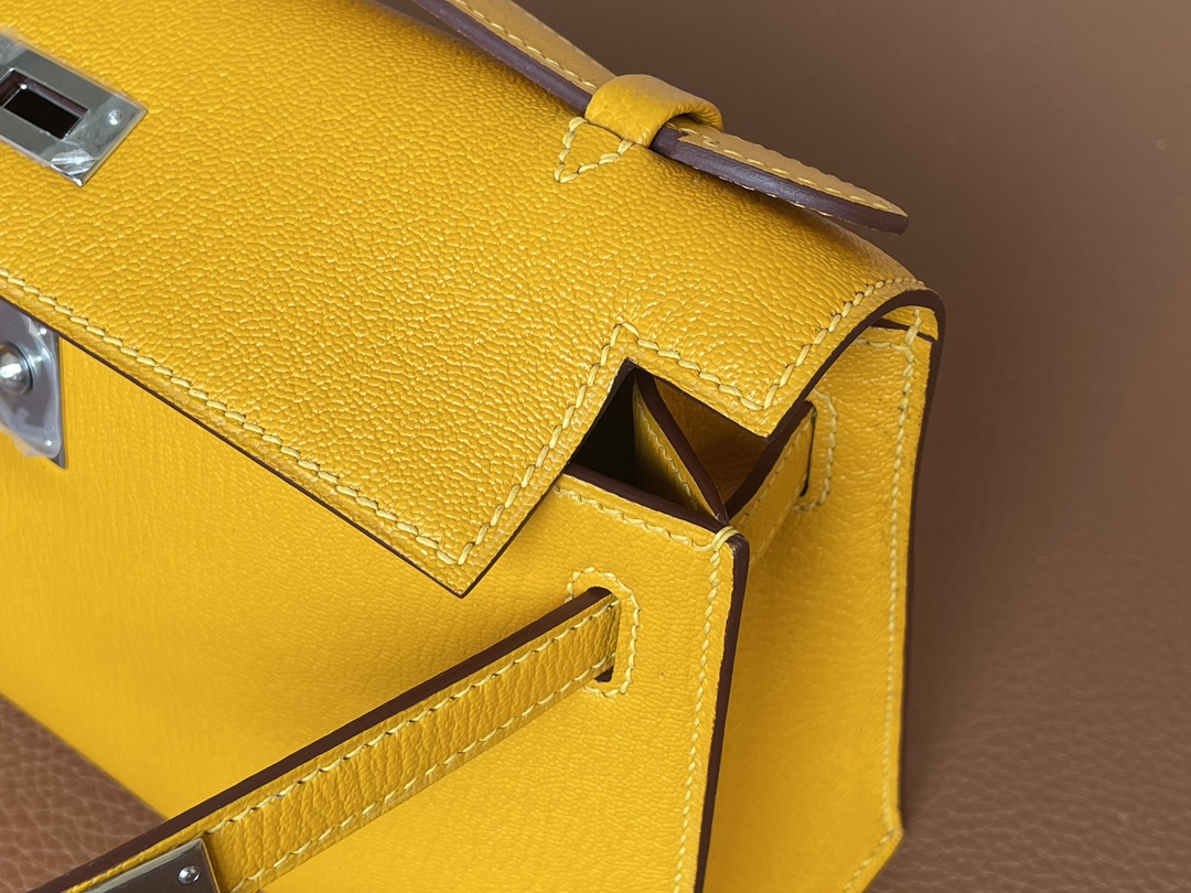 Hermès（爱马仕）Mini Kelly pochette Chevre 山羊皮 9V 太阳黄 银扣 22cm