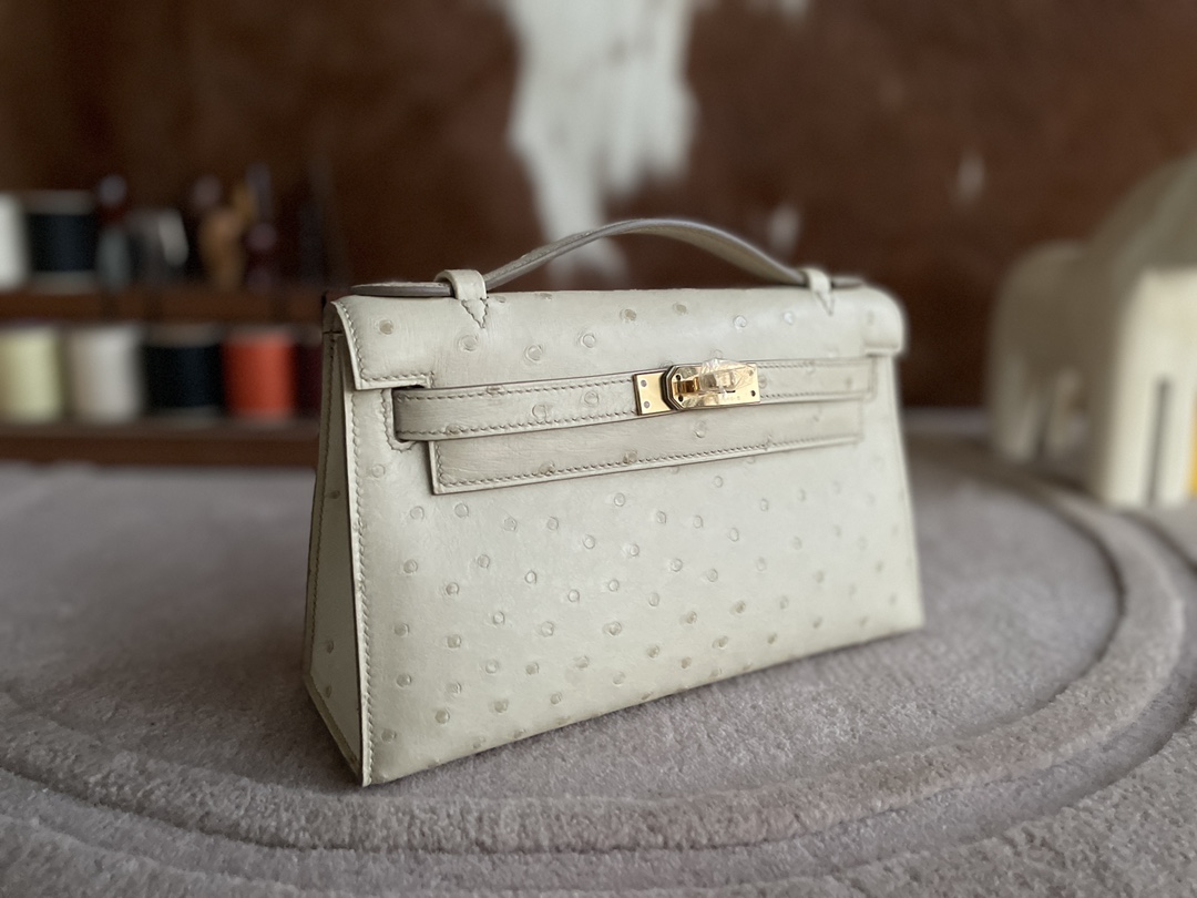 Hermès（爱马仕）Mini Kelly 迷你凯莉 鸵鸟皮 奶昔白 金扣 22cm