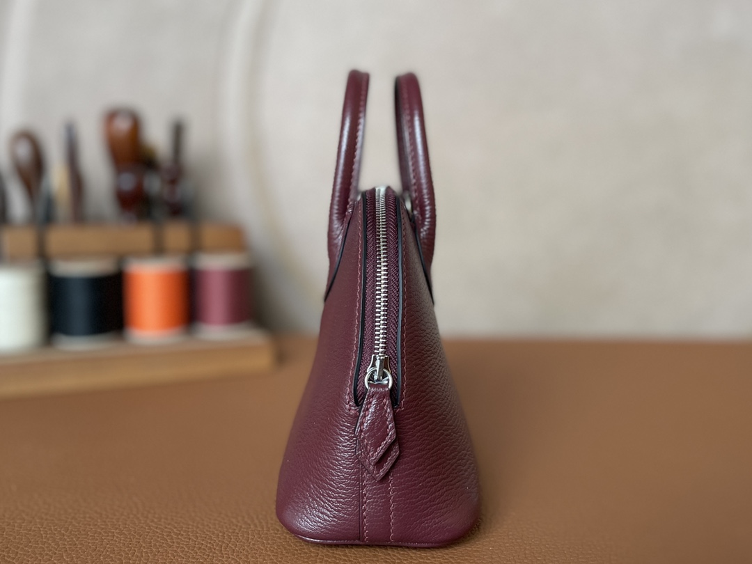 Hermès（爱马仕）Mini Bolide Chevre 山羊皮 ck57 波尔多酒红 银扣 19cm