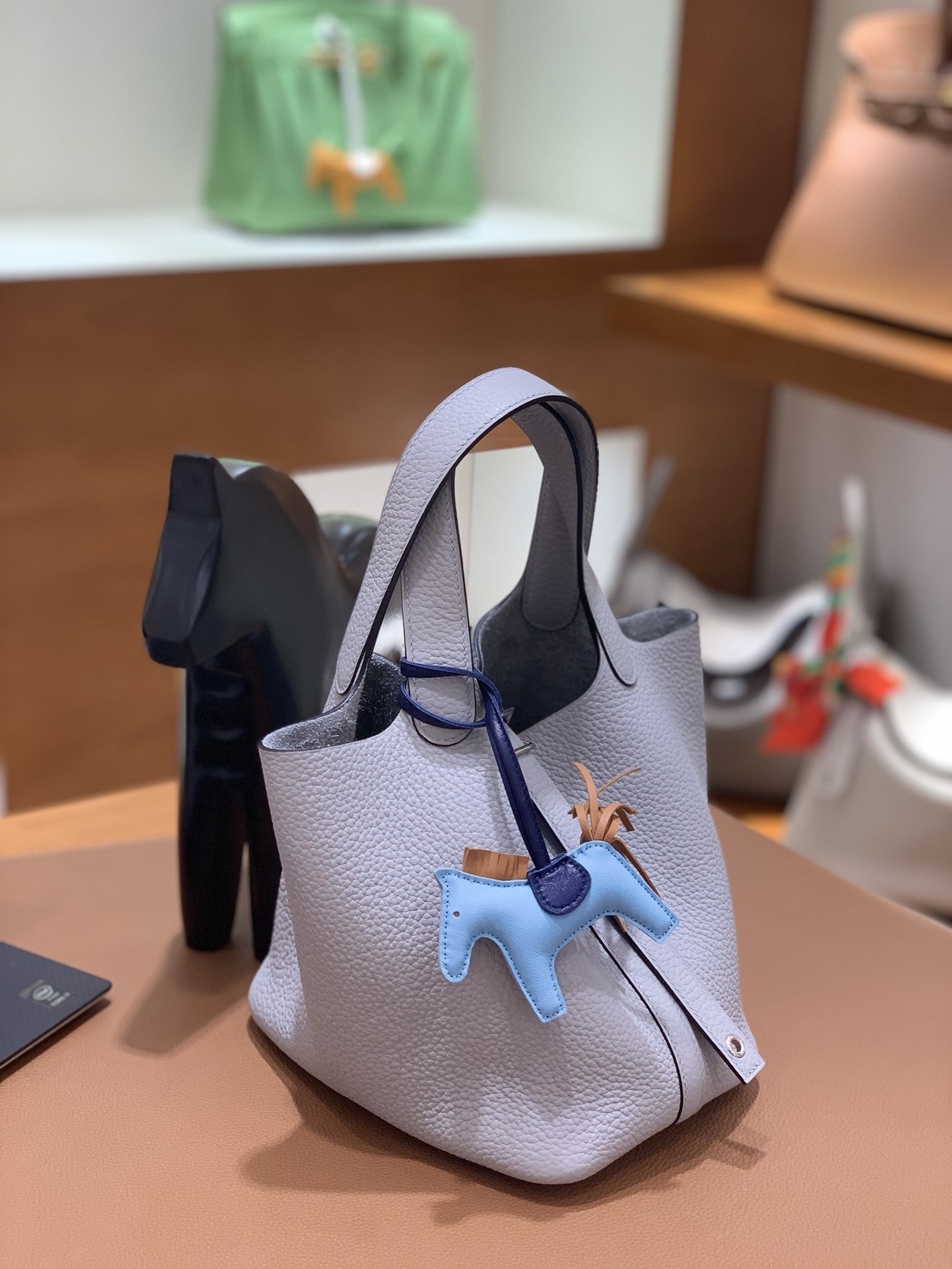 Hermès（爱马仕）Picotin 菜篮子 TC 2Z 海鸥灰 银扣 18cm