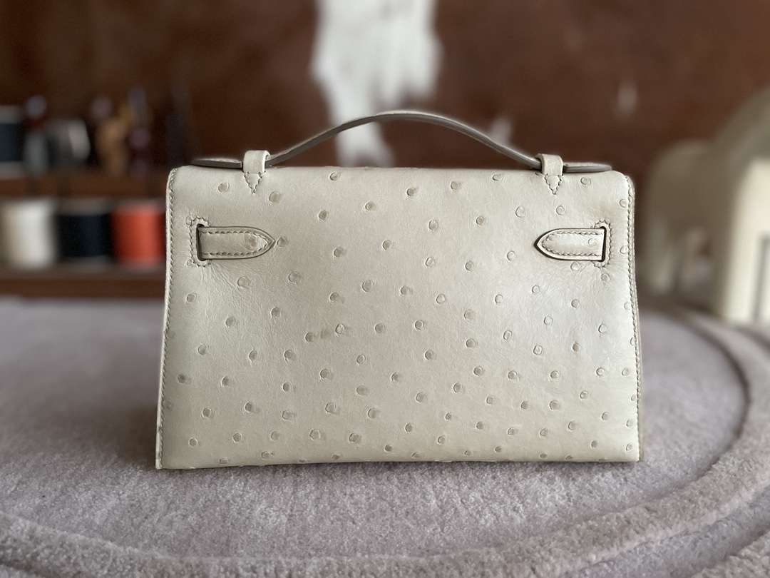 Hermès（爱马仕）Mini Kelly 迷你凯莉 鸵鸟皮 奶昔白 金扣 22cm