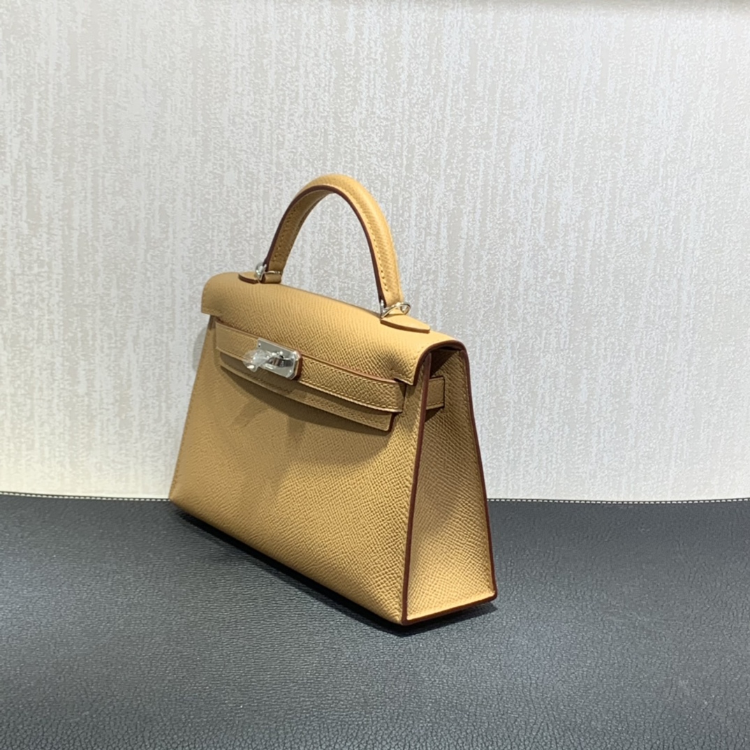 Hermès（爱马仕）mini Kelly 迷你凯莉 Epsom 饼干色 银扣 19cm
