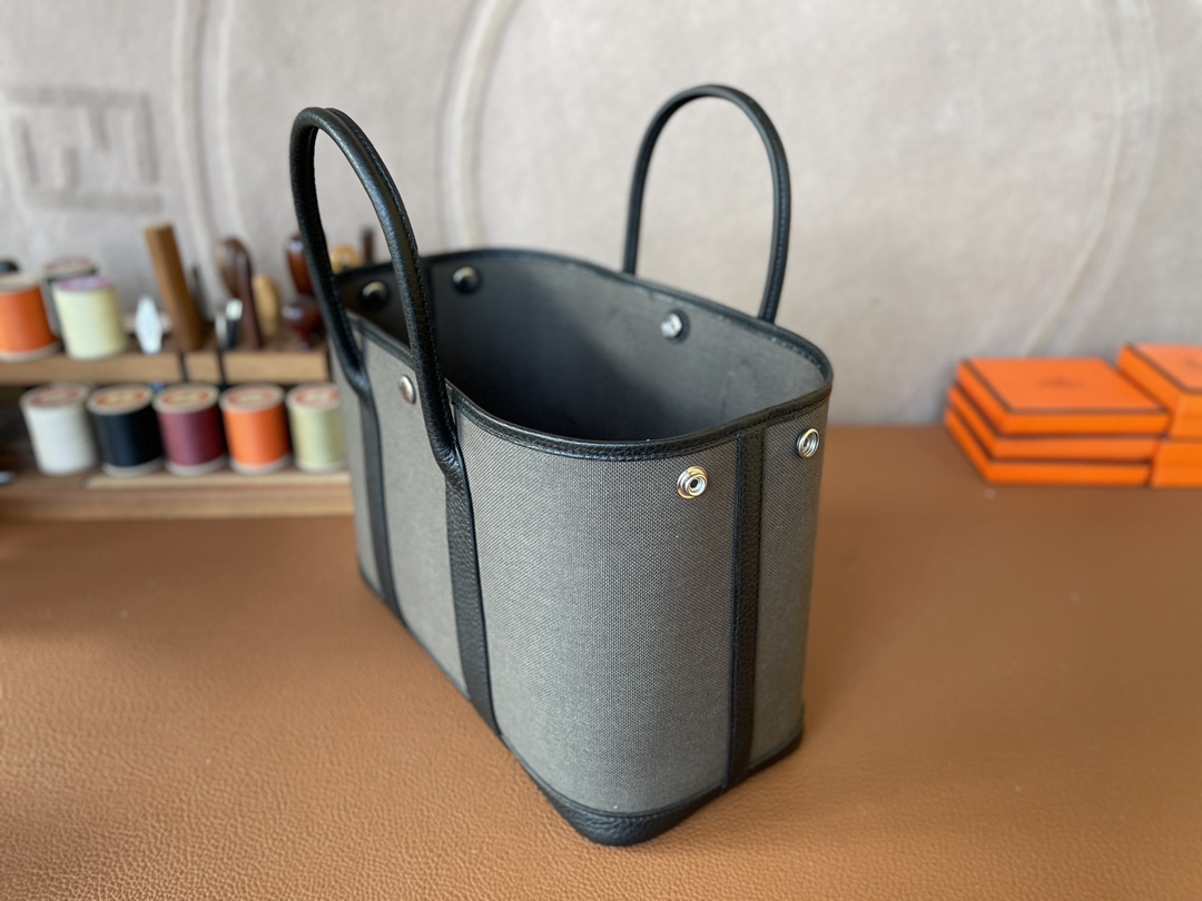 Hermès（爱马仕）Garden Party 花园包 TC 拼 帆布 黑色 拼 军绿色 银扣 30cm