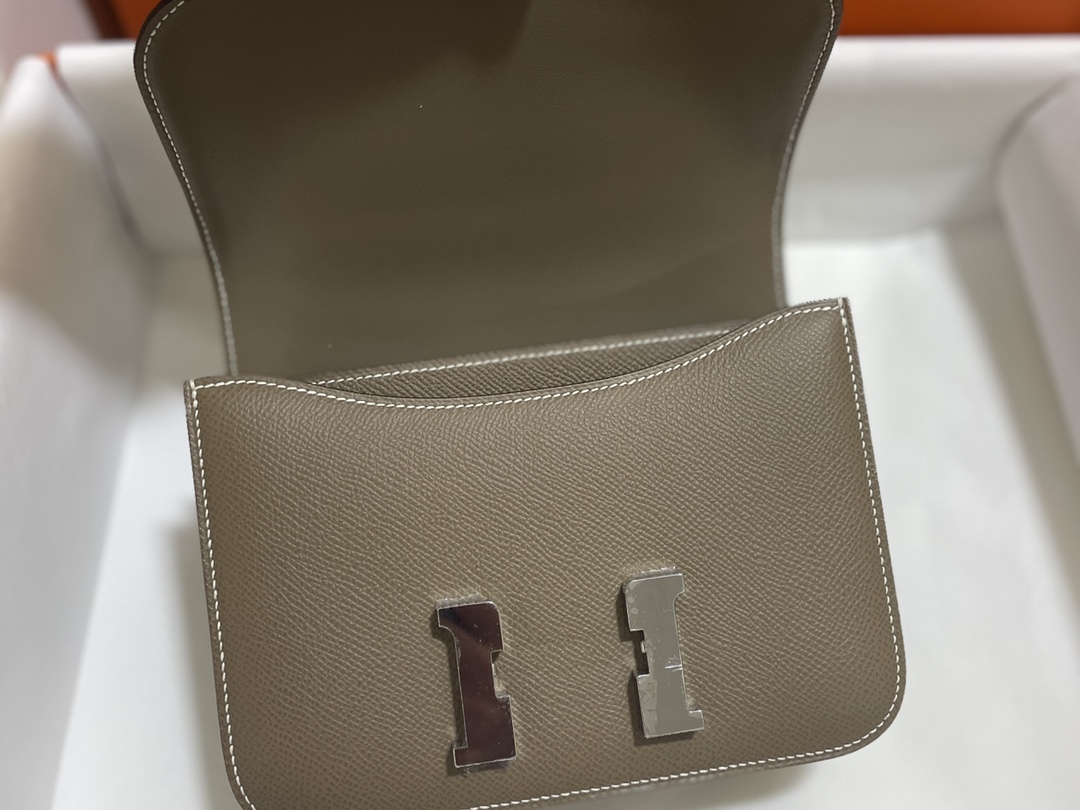 Hermès（爱马仕）Constance 康康 epsom 大象灰 银扣 19cm