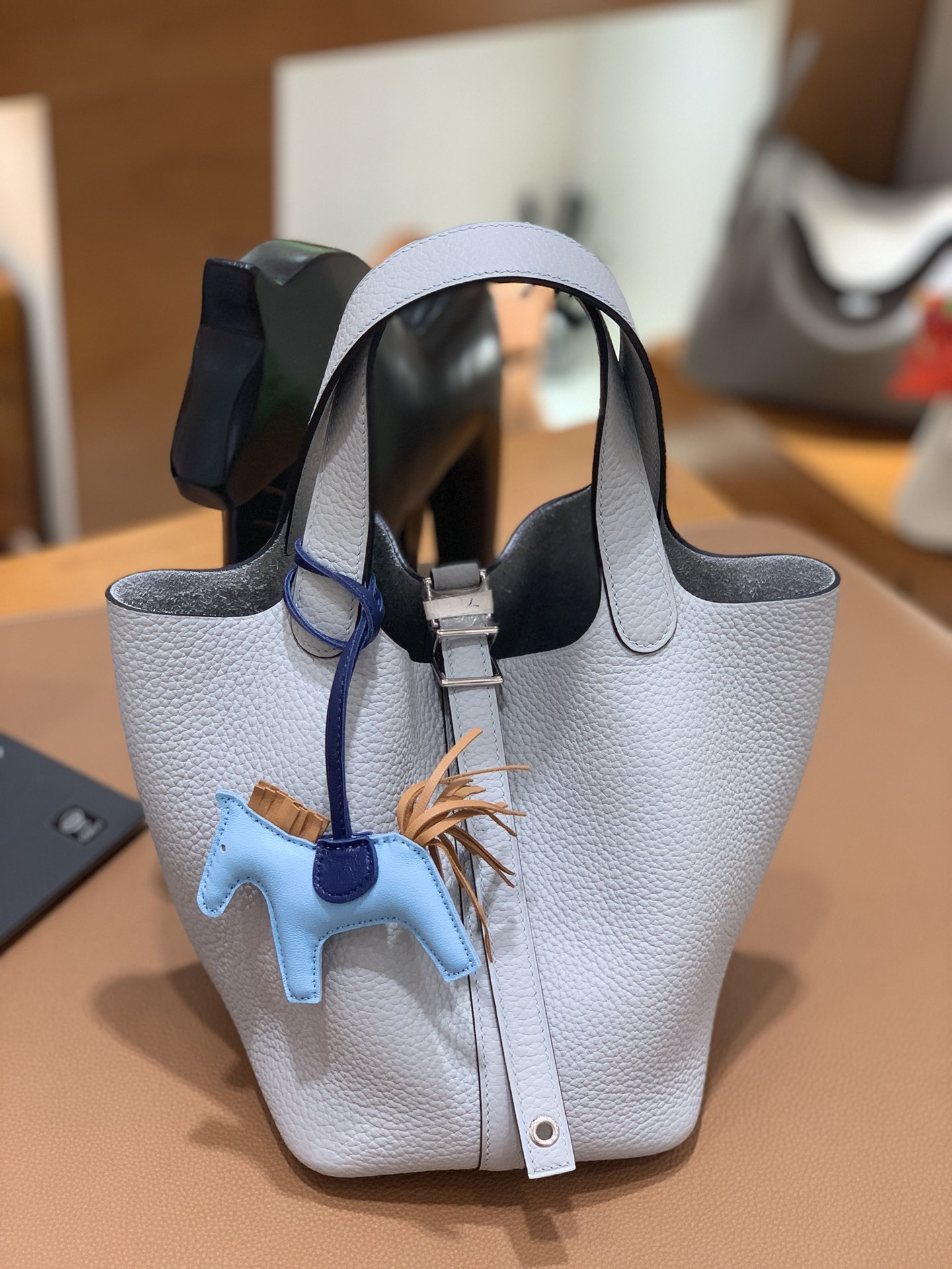 Hermès（爱马仕）Picotin 菜篮子 TC 2Z 海鸥灰 银扣 18cm