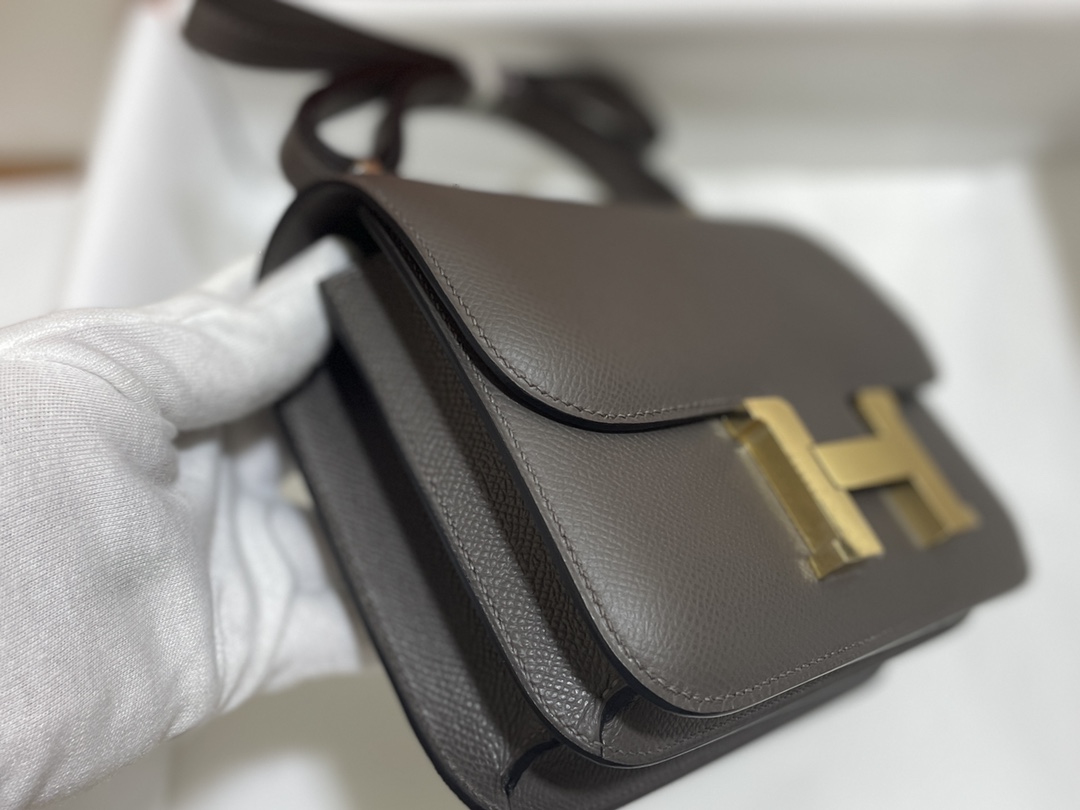 Hermès（爱马仕）Constance 康康 epsom 锡器灰 金扣 19cm