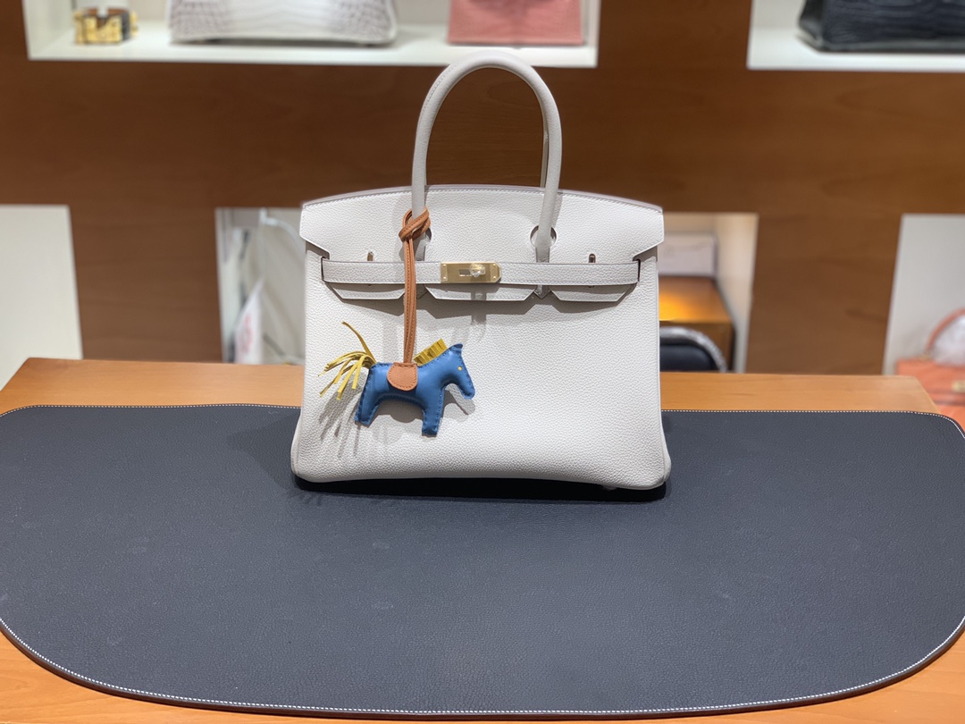 Hermès（爱马仕）Birkin 铂金包 togo 奶昔白 金扣 30cm