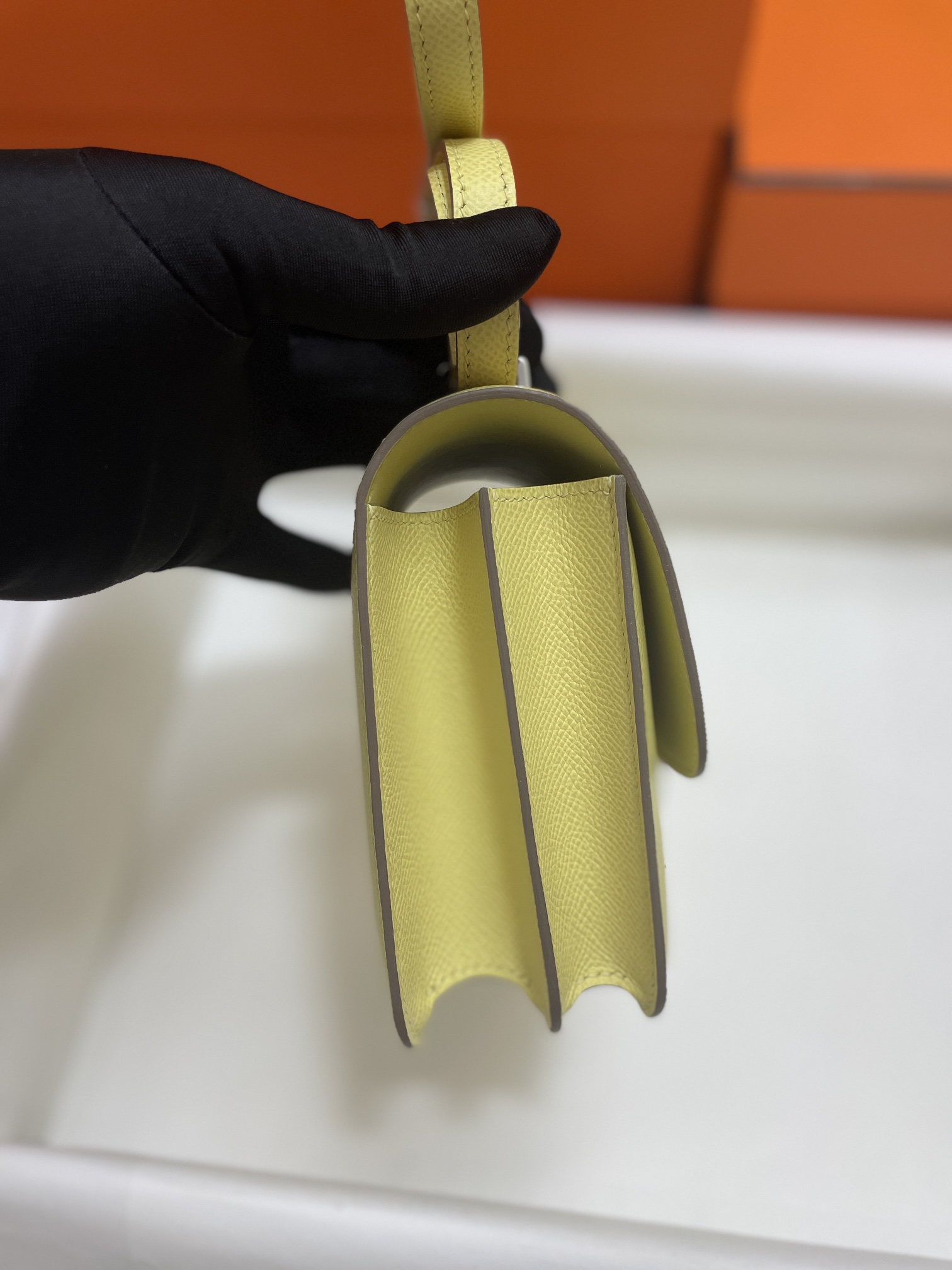 Hermès（爱马仕）Constance 康康 Epsom 小鸡黄 银扣 19cm