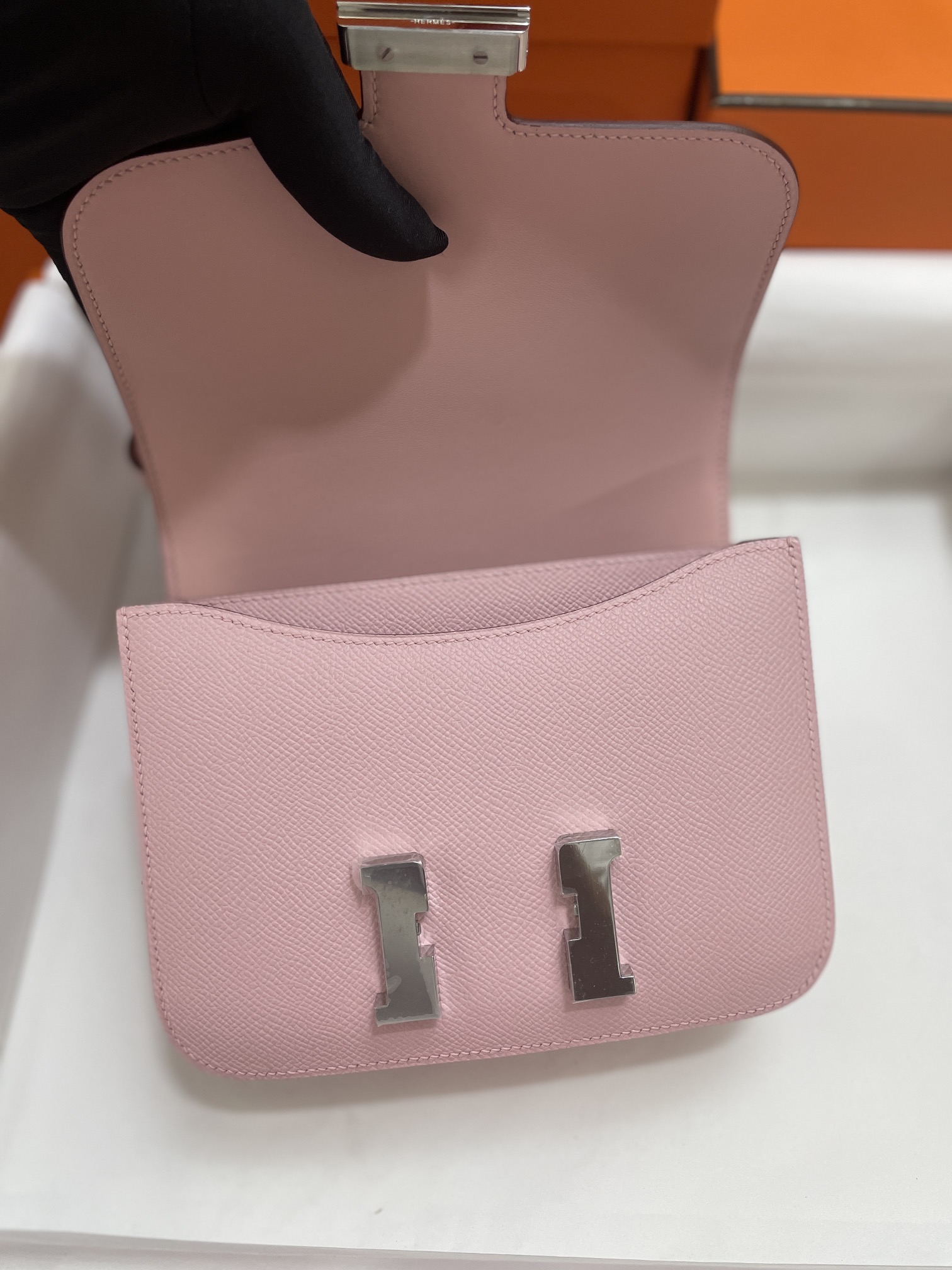 Hermès（爱马仕）Constance 康康 Epsom 樱花粉 银扣 19cm