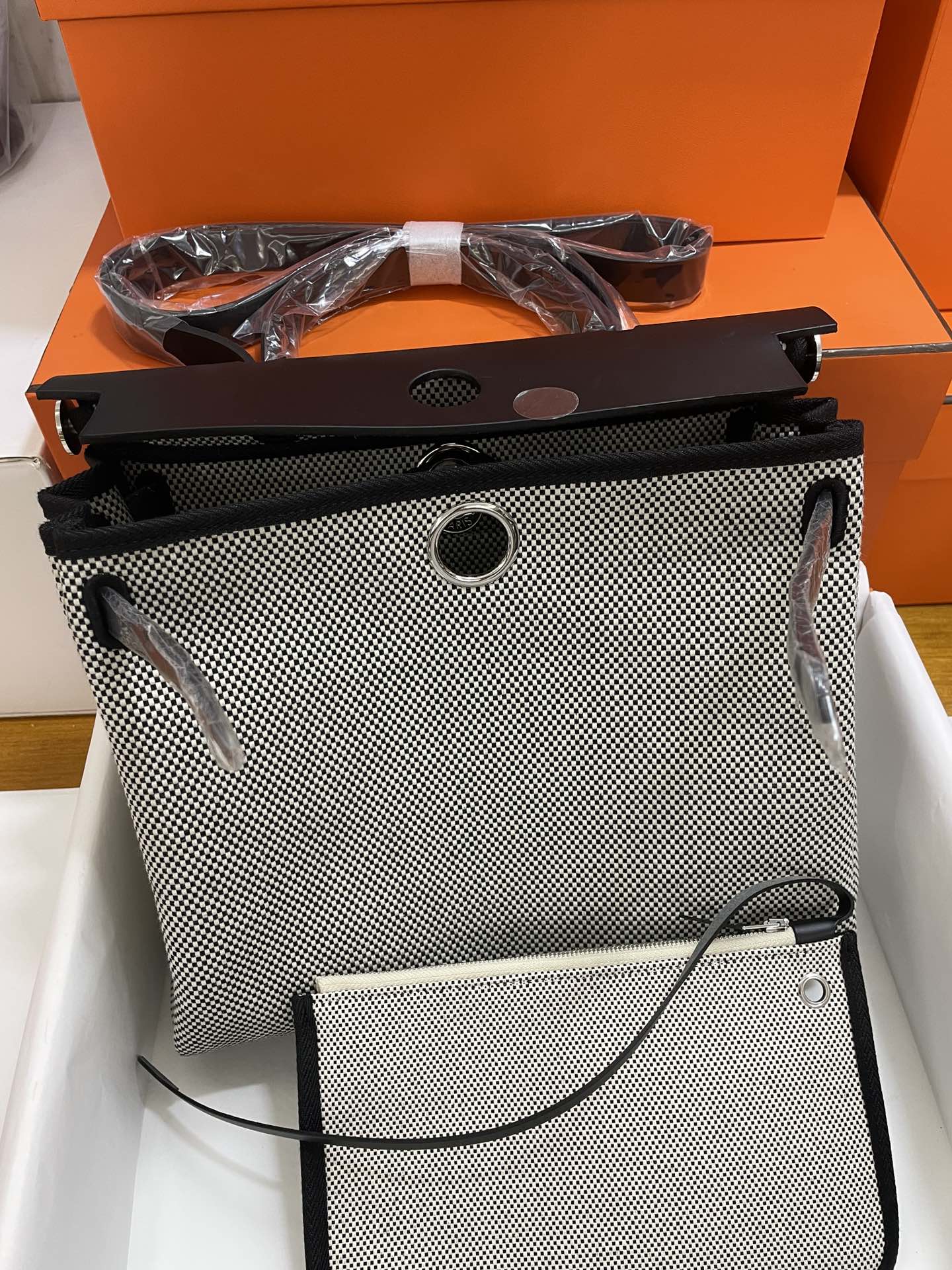 Hermès（爱马仕）Herbag 黑色 黑白粗布 内缝 31cm