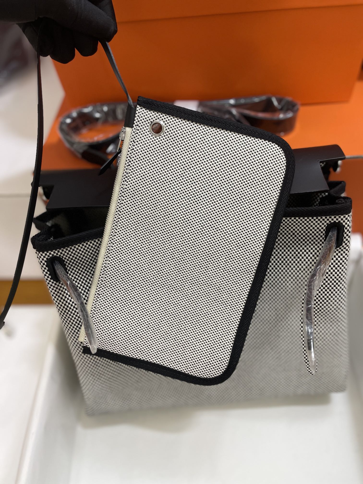 Hermès（爱马仕）Herbag 黑色 黑白粗布 内缝 31cm