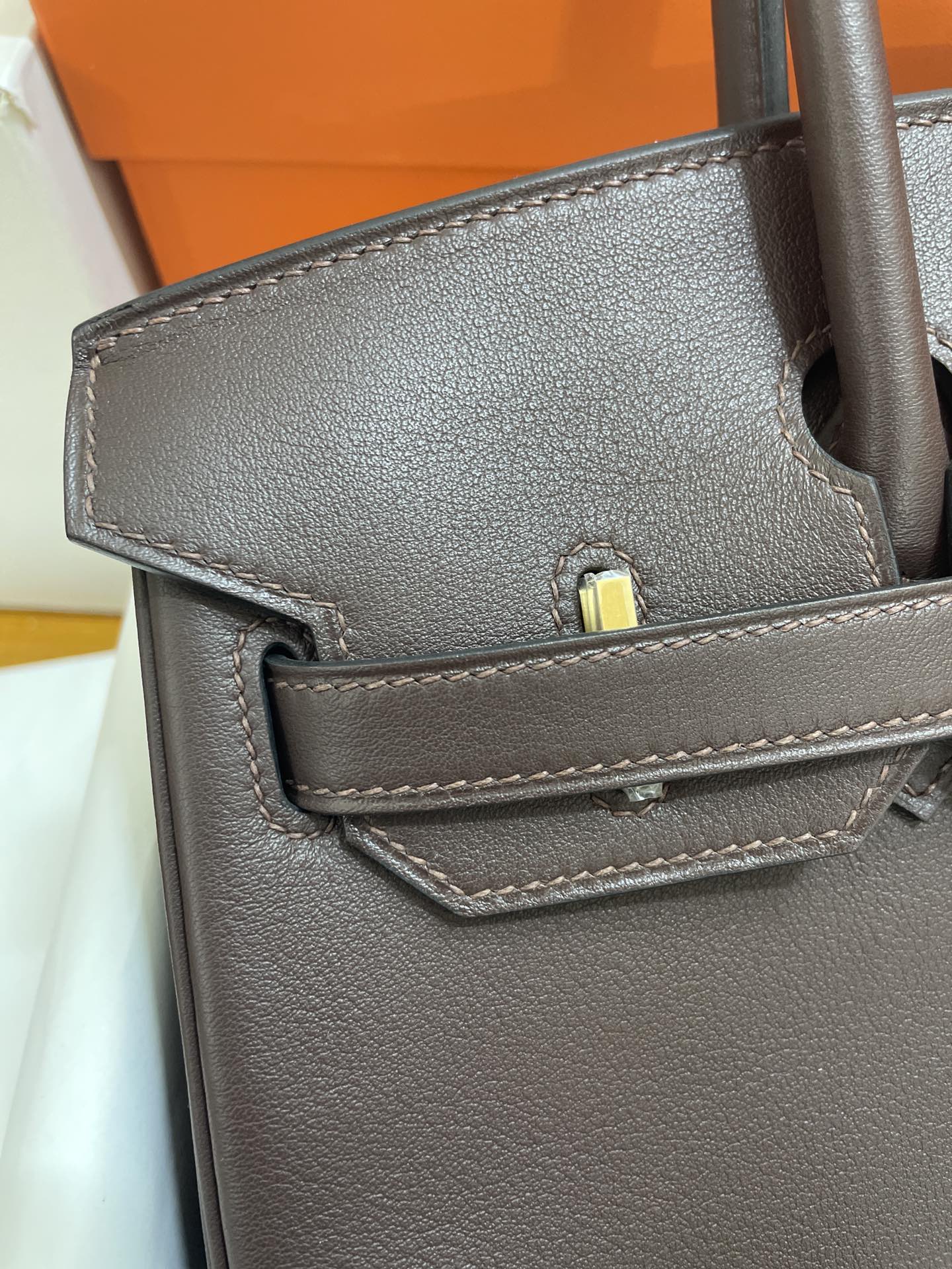 Hermès（爱马仕）Birkin 铂金包 swift 马鞍红 金扣 30cm