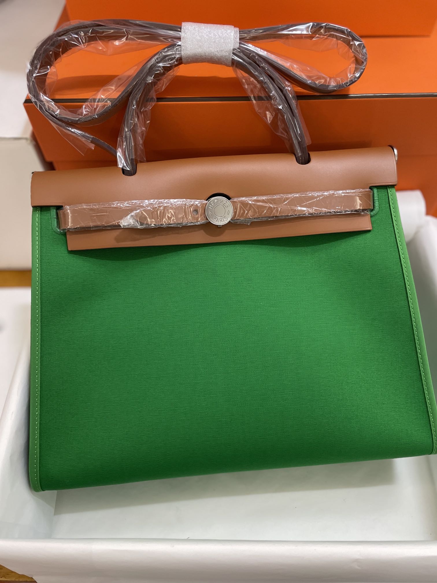 Hermès（爱马仕）Herbag 金色 拼 竹子绿 Box 拼 帆布 外缝 银扣 31cm